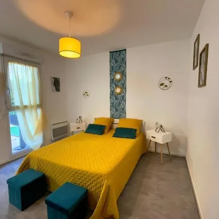 Moderne Bordelais. * Merignac (Gironde)